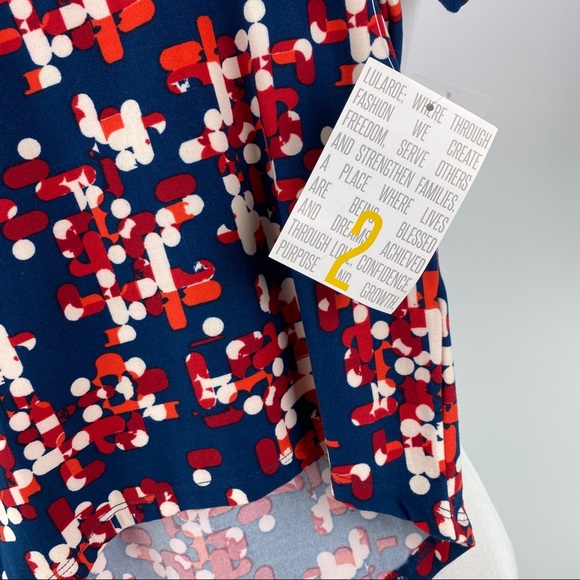 NWT LuLaRoe Gracie Top Multiple sizes - Picture 4 of 6